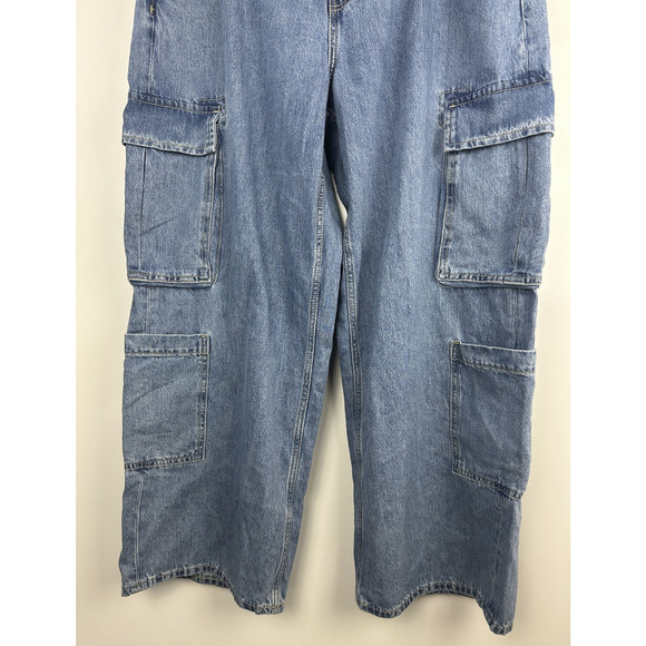 NWT Old Navy Mid-Rise Baggy Wide-Leg Cargo Jeans Blue Denim Women's Plus Size 16 - Picture 4 of 11